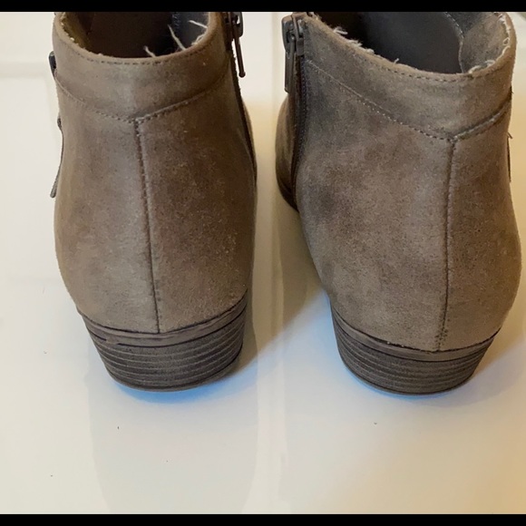 SOLD - Picture 3 of 5